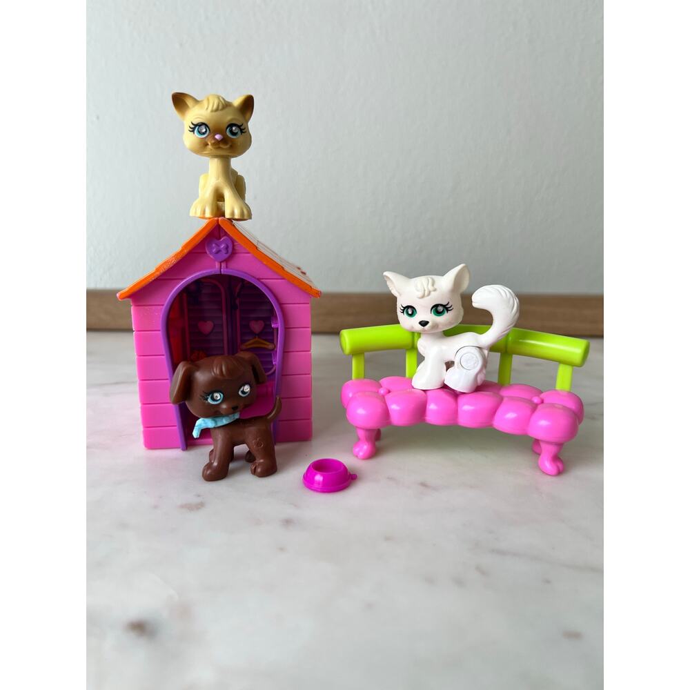 Polly Pocket Sparklin' Pets Kittens and Puppy w/Foldable Dog House Toy Lot